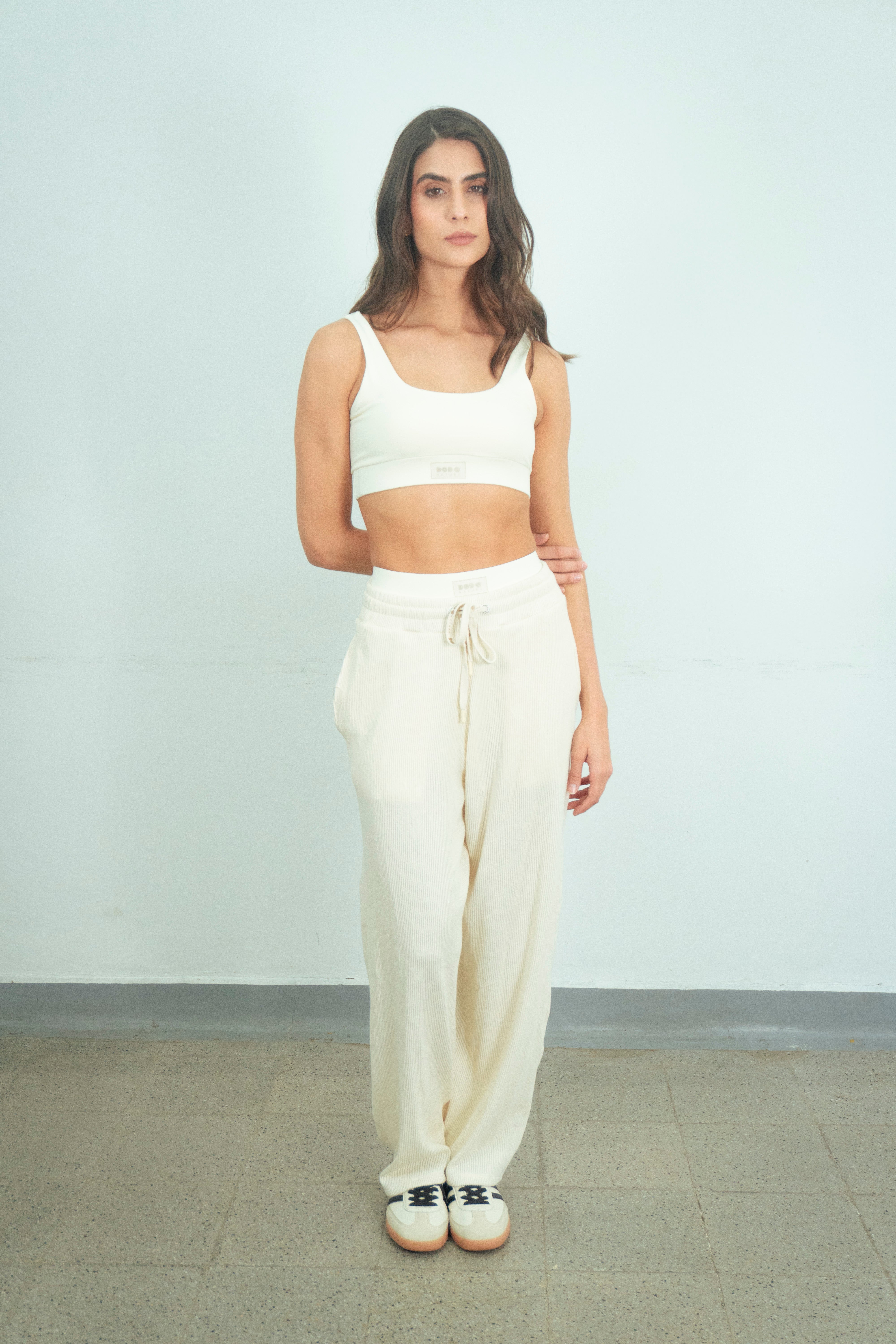 JOGGER EN RIB BOTA RECTA