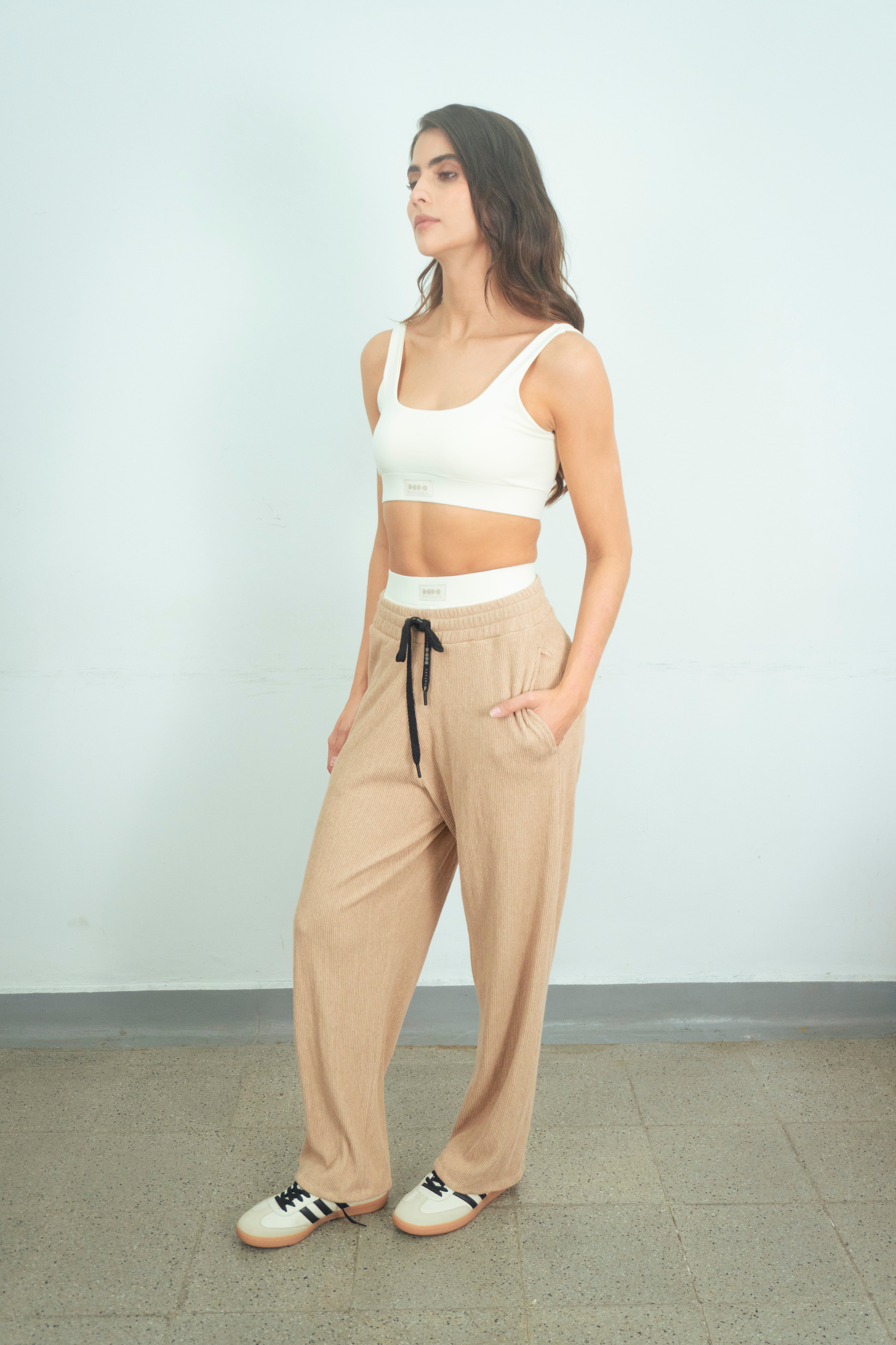 JOGGER EN RIB BOTA RECTA