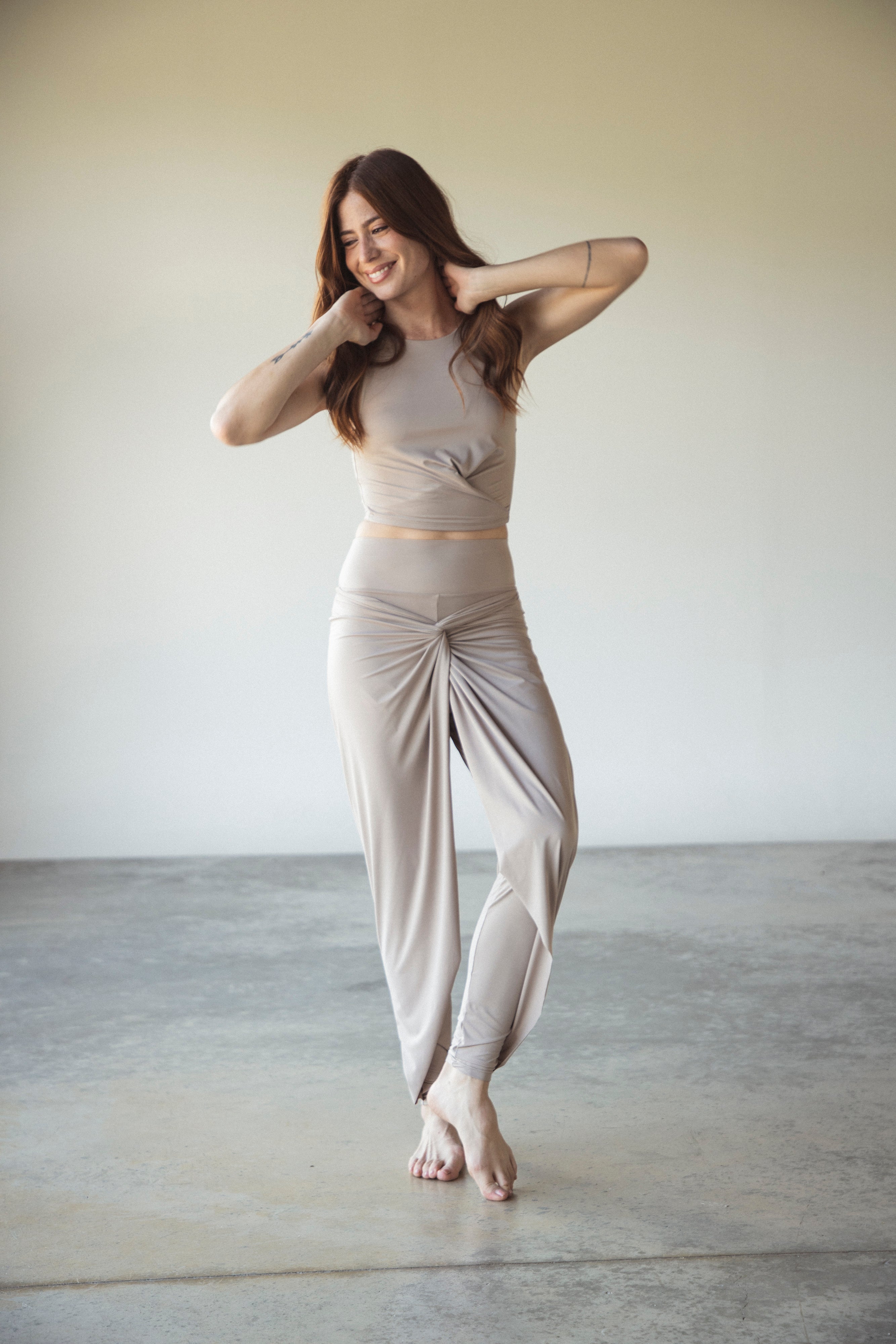 CROP TOP NUDO