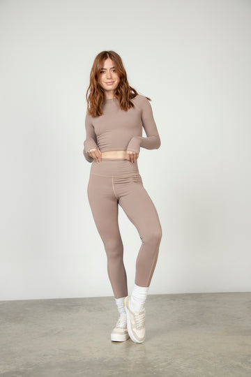 BUZO CROP SOFT TOUCH