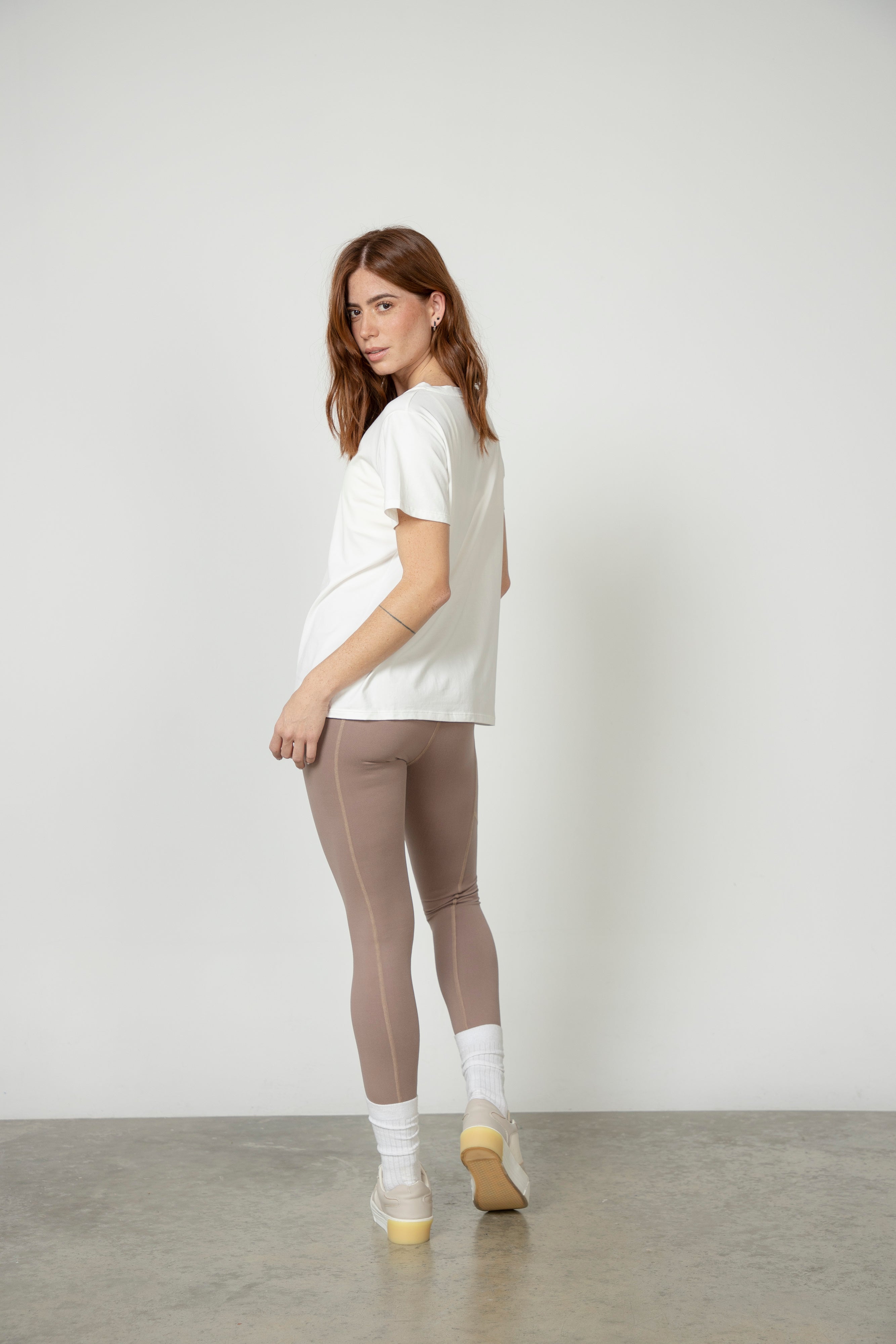 CAMISETA CUELLO EN V