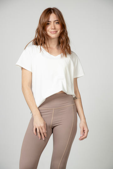 CAMISETA CUELLO EN V