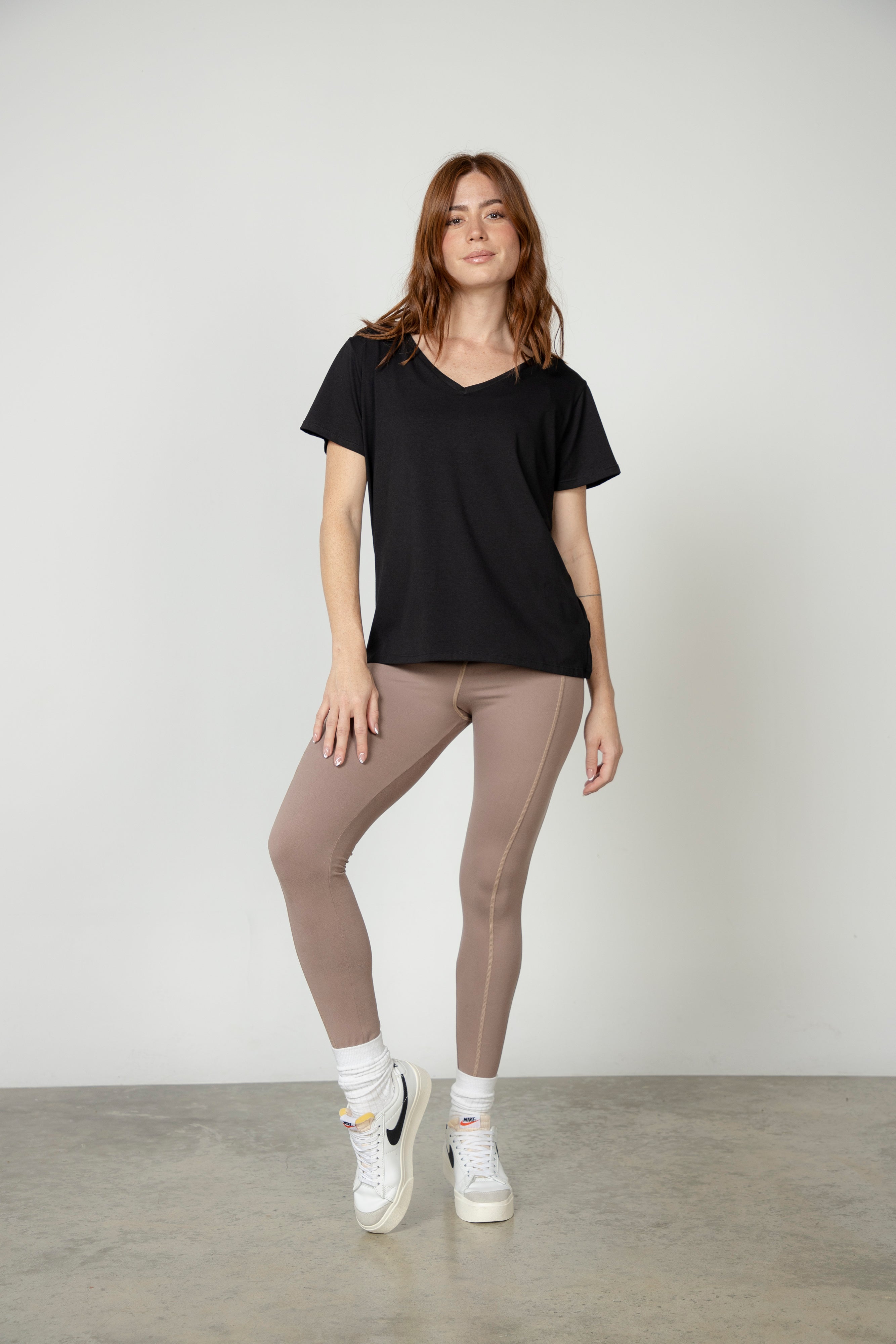 CAMISETA CUELLO EN V